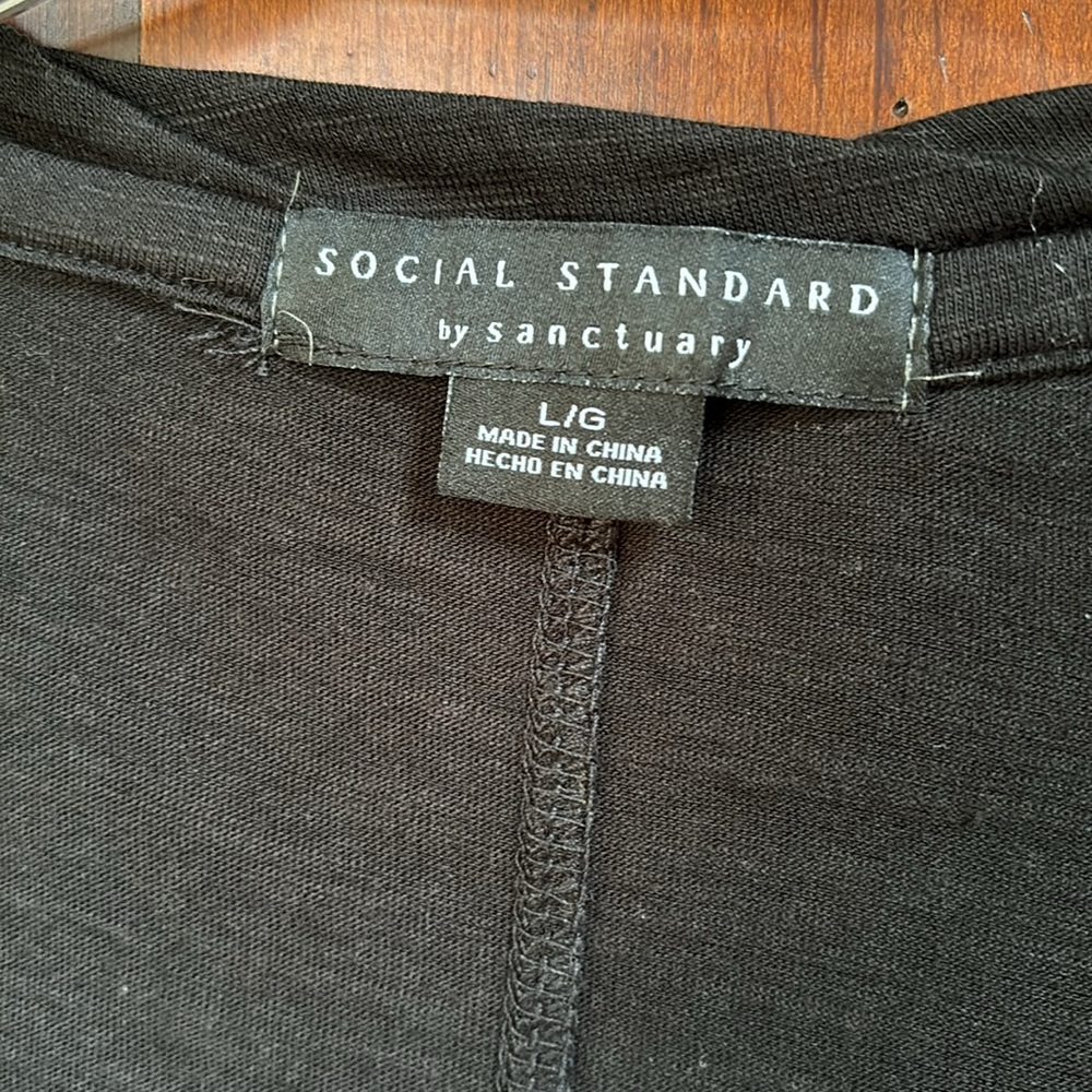 NWT Social Standard by Sanctuary Scoop Neck Top - Picture 4 of 5